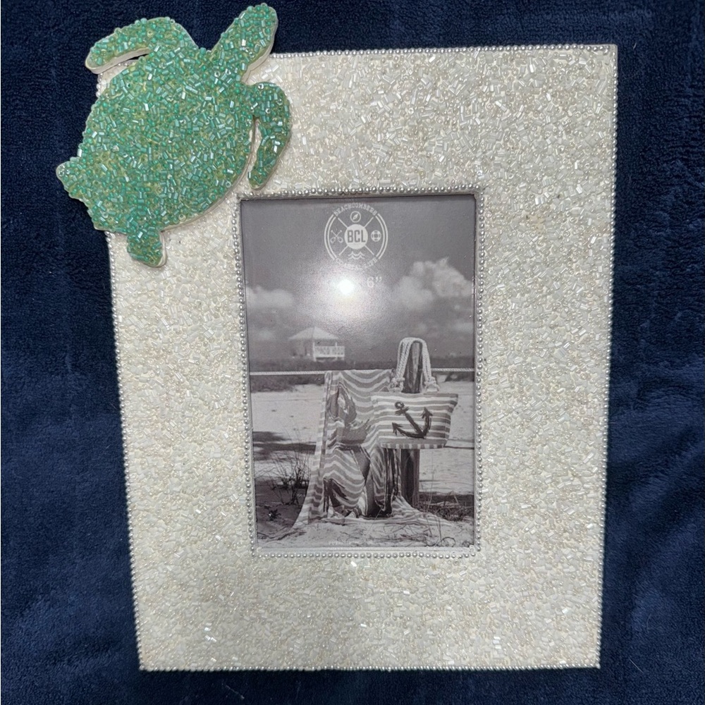 New! Beachcombers Coastal 4”x6” Photo Frame Sea Turtle Beads White Green Ocean
